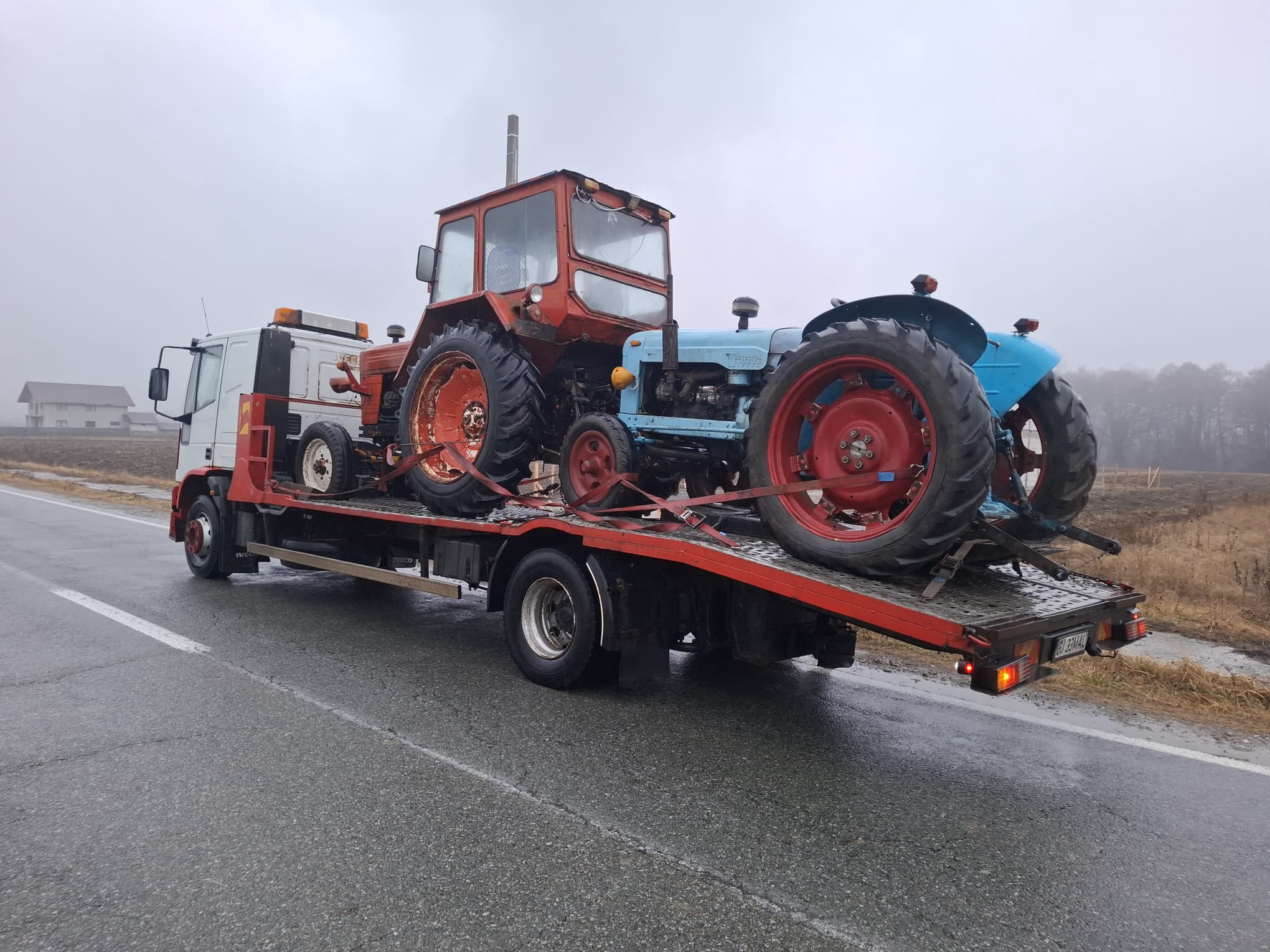 transport tractoare gorj